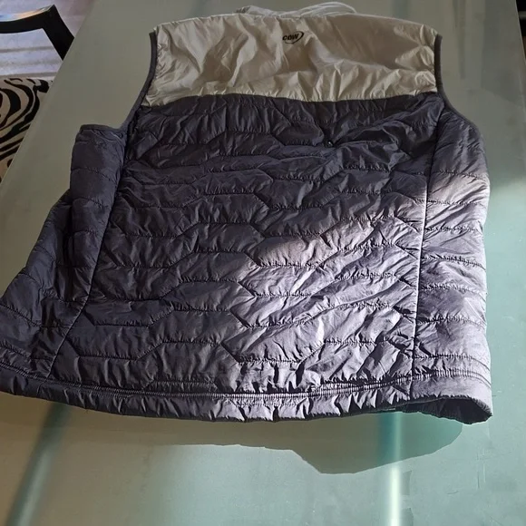 CDW Unstoppable Men's Vest - Picture 10 of 12